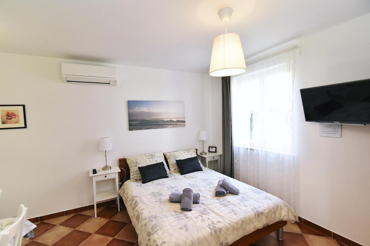 Apartments Luni 巴斯卡 外观 照片