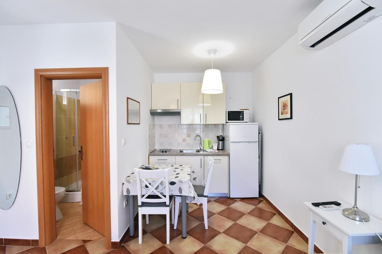 Apartments Luni 巴斯卡 外观 照片