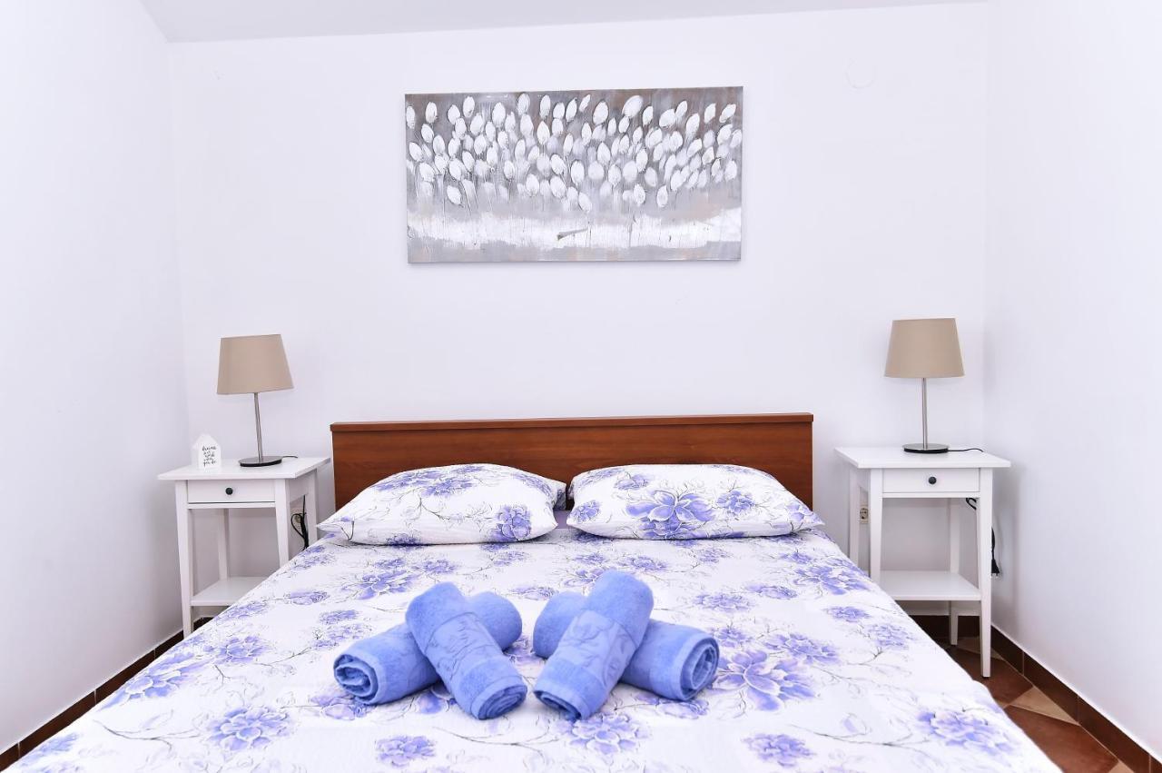 Apartments Luni 巴斯卡 外观 照片